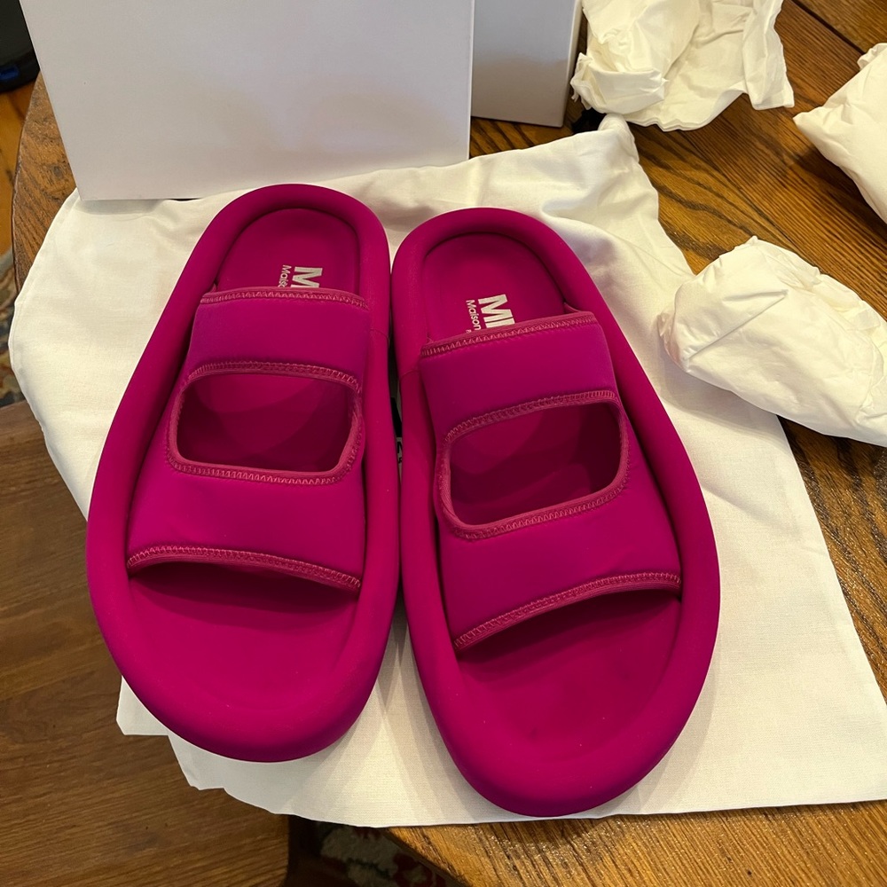 MM6 Maison Margiela platform slides 37